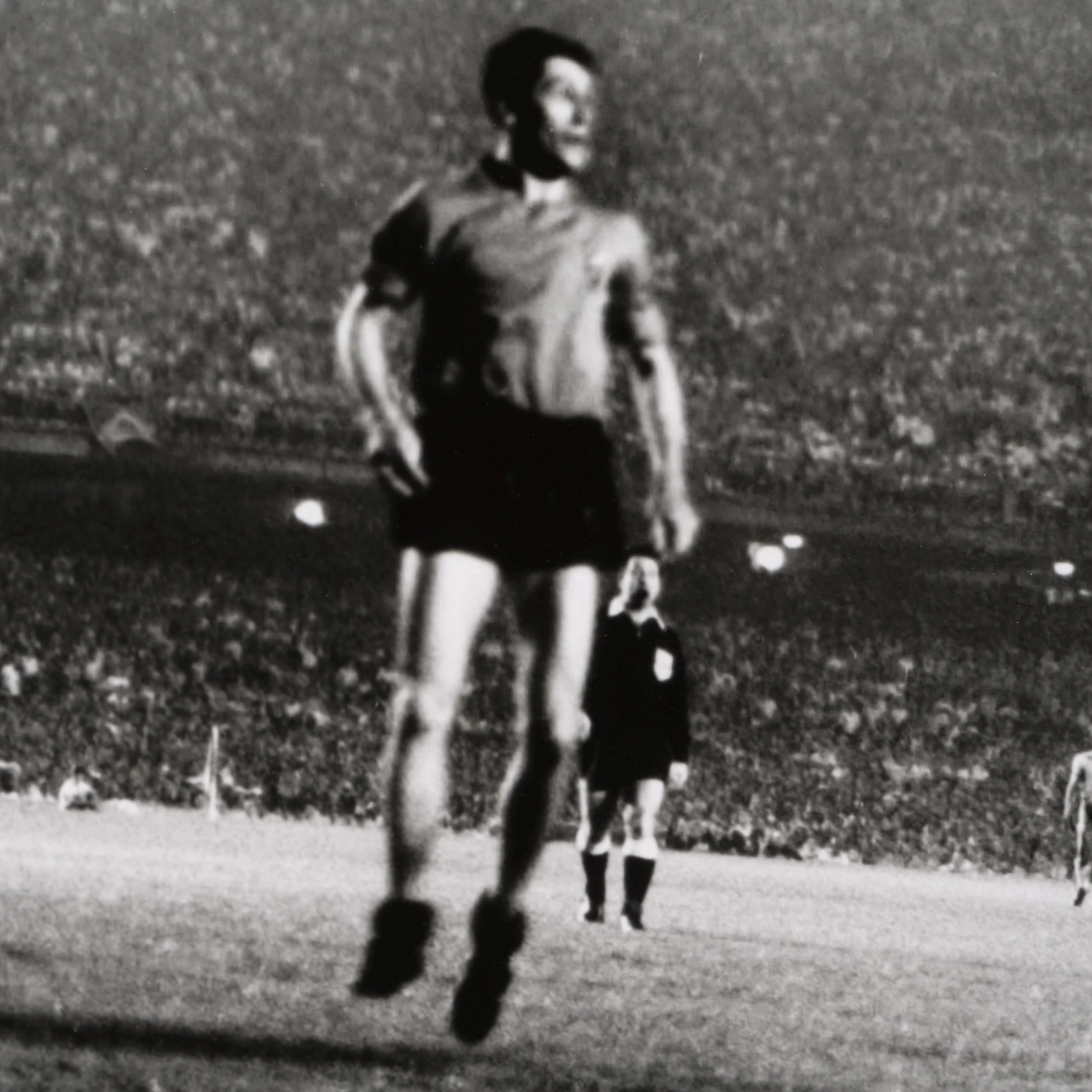 Bicycle Kick (Medium) 6 Bicycle Kick (Medium) - Image 6