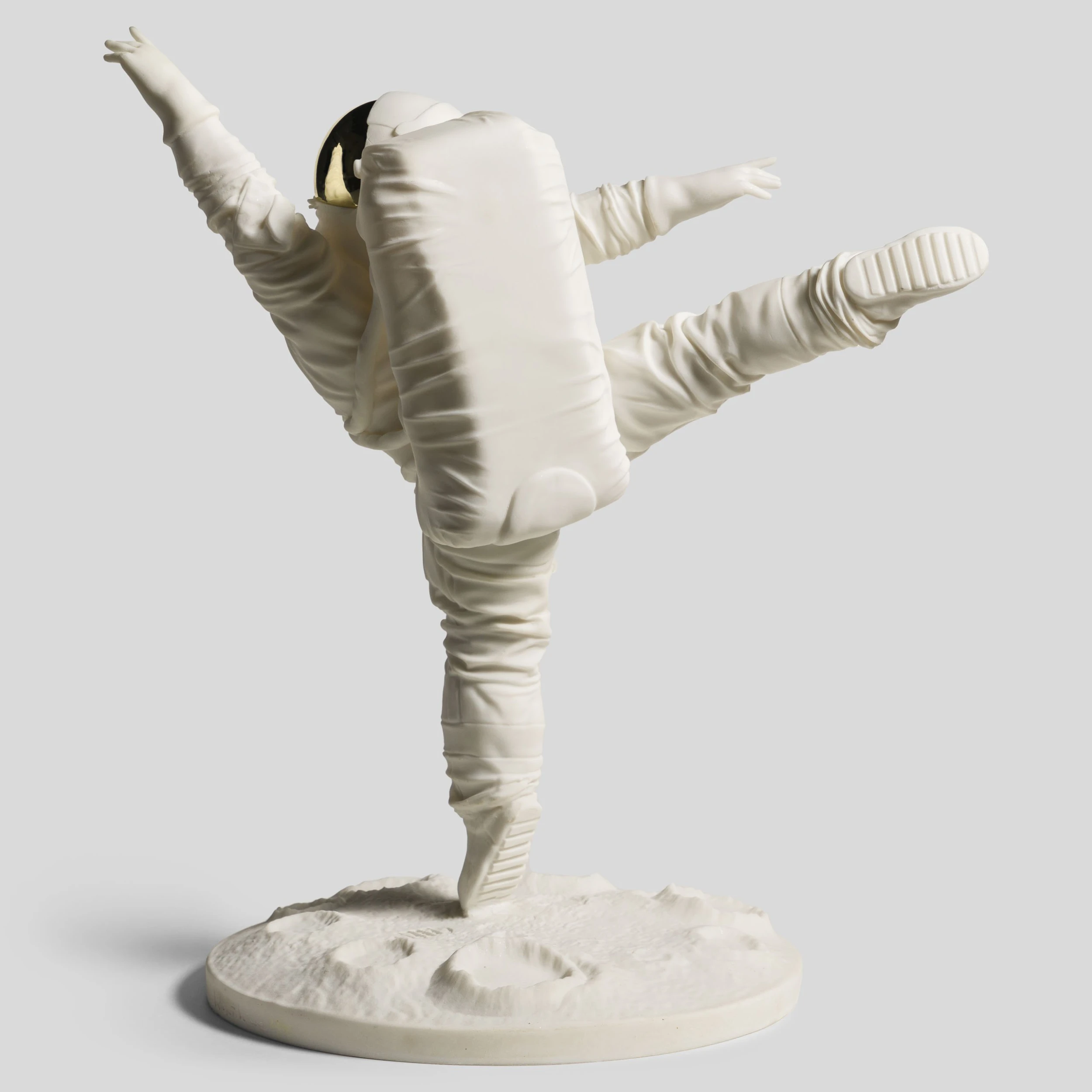 One Small Step: En Pointe 2 One Small Step: En Pointe - Image 2